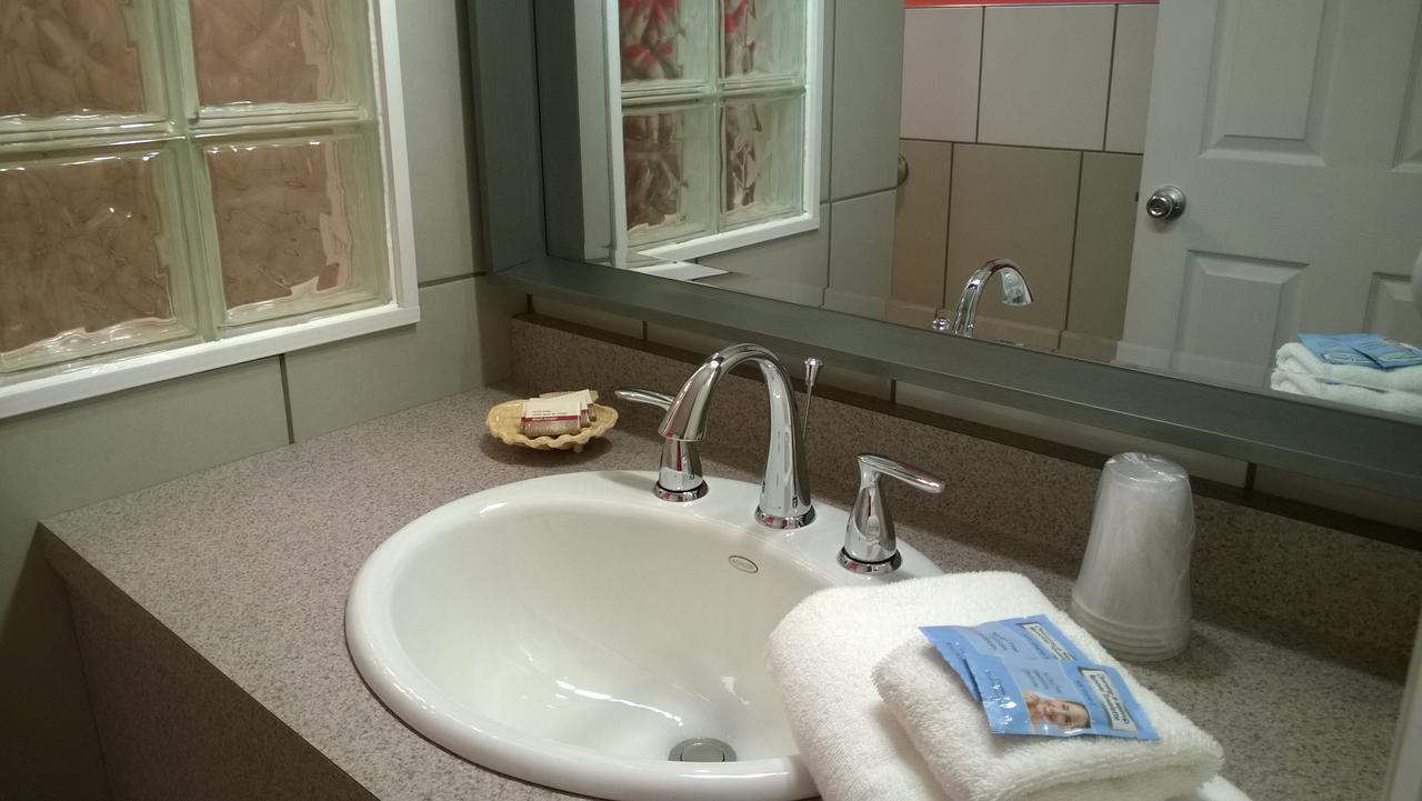 Miami Motel Canandaigua Zewnętrze zdjęcie